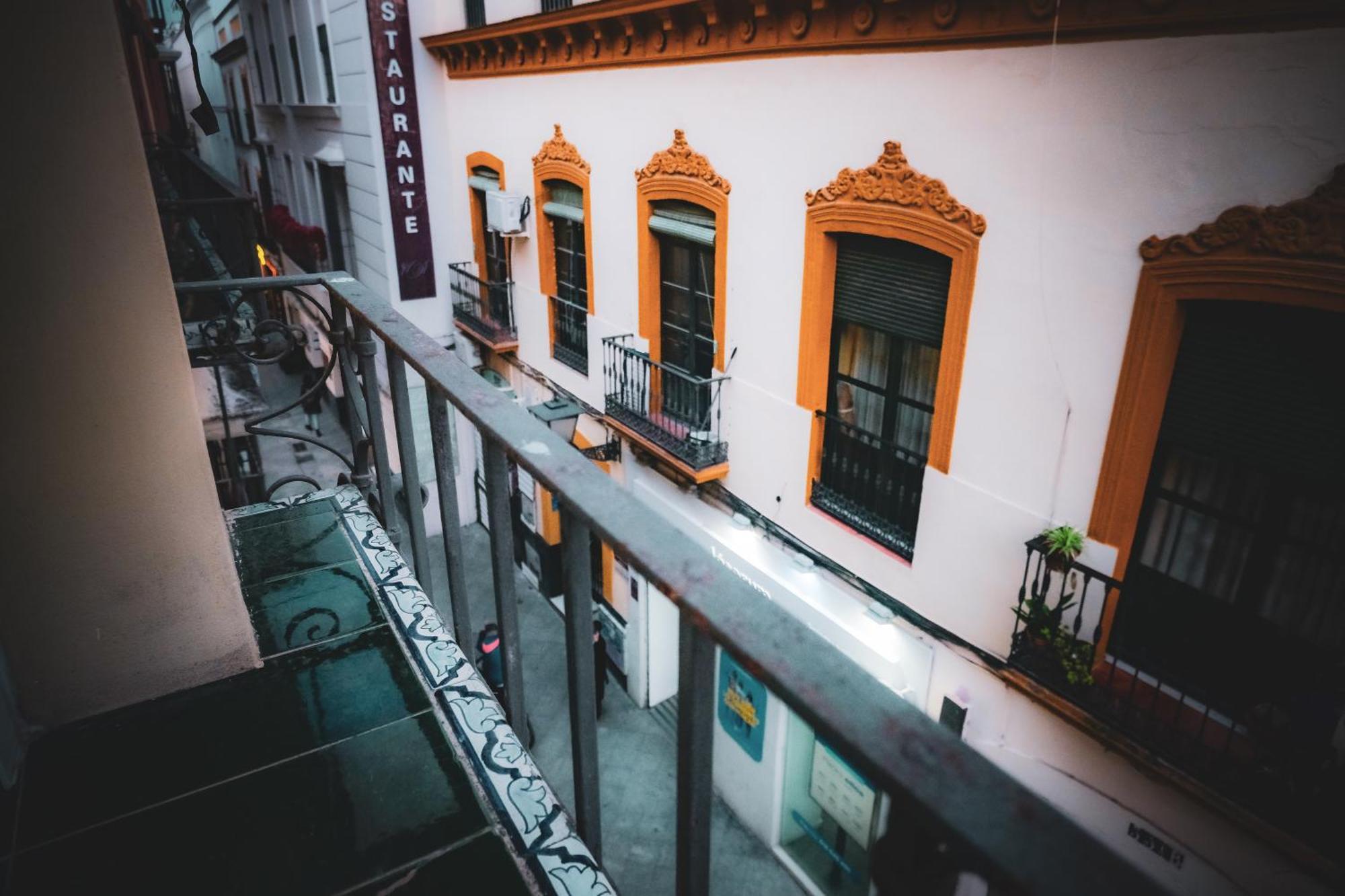 Apartamentos San Roque Sevilla Dış mekan fotoğraf