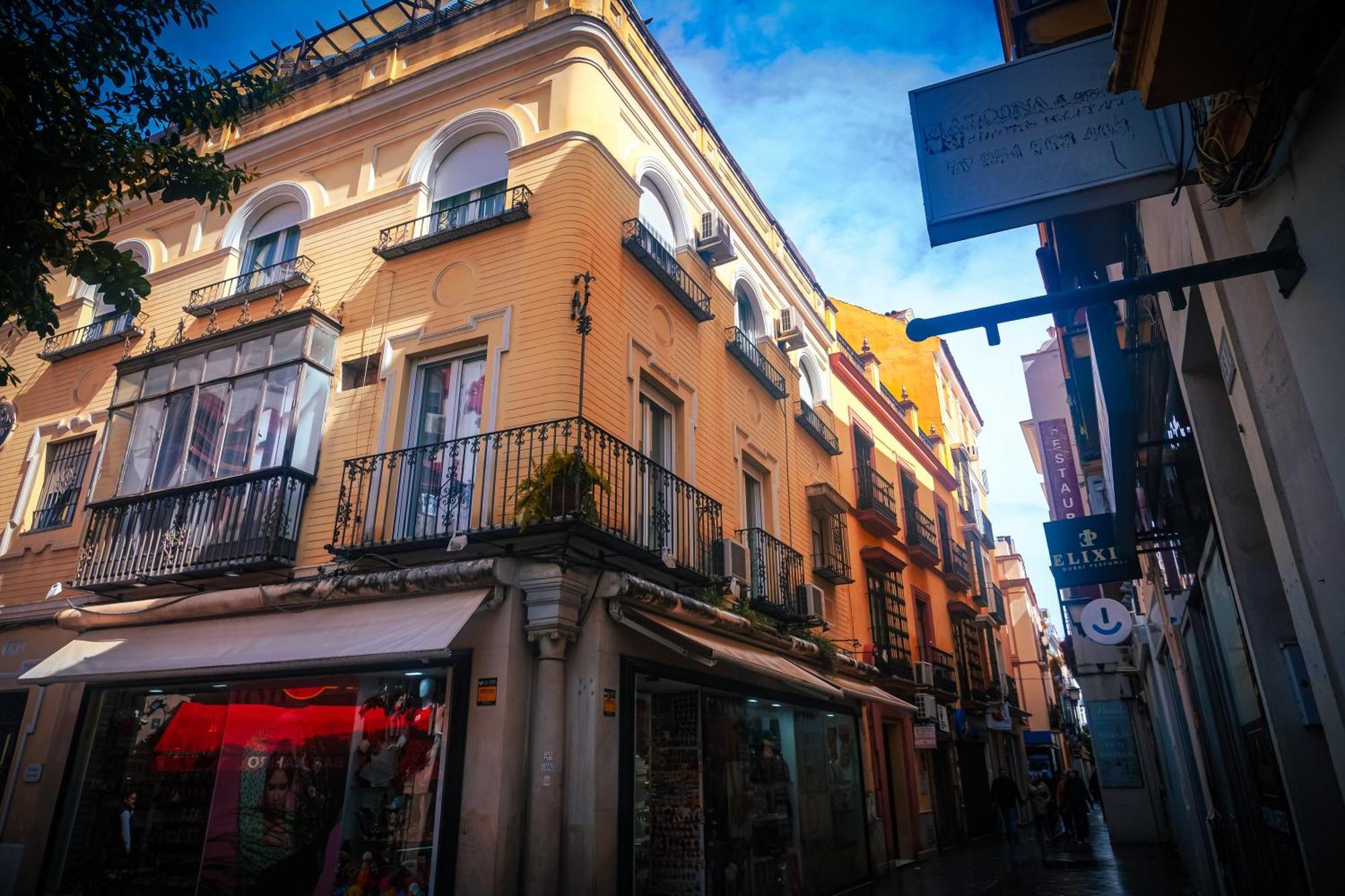 Apartamentos San Roque Sevilla Dış mekan fotoğraf